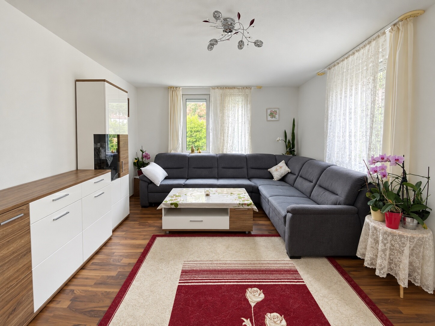 Wohnen am roten Hang | 4 Zimmer + eigenes Grundstück & Garage